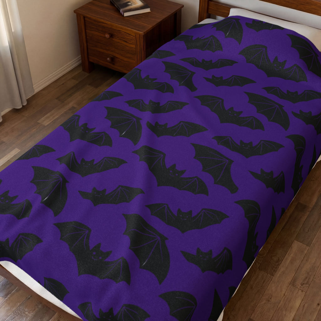 Bat Pattern Velveteen Plush Blanket — Gothic Purple Throw