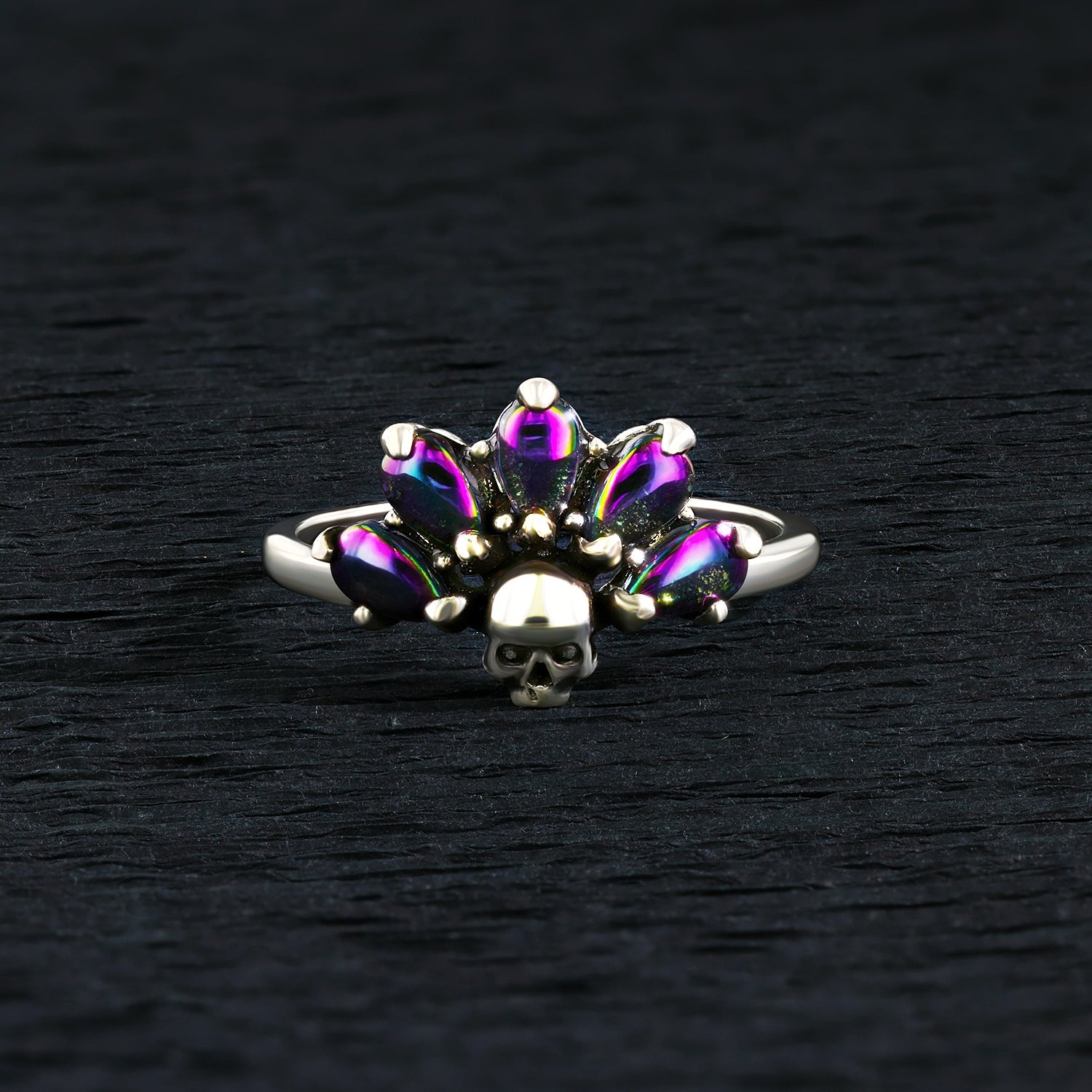 Macabre Skull Jewel Candle & Bath Bomb Set