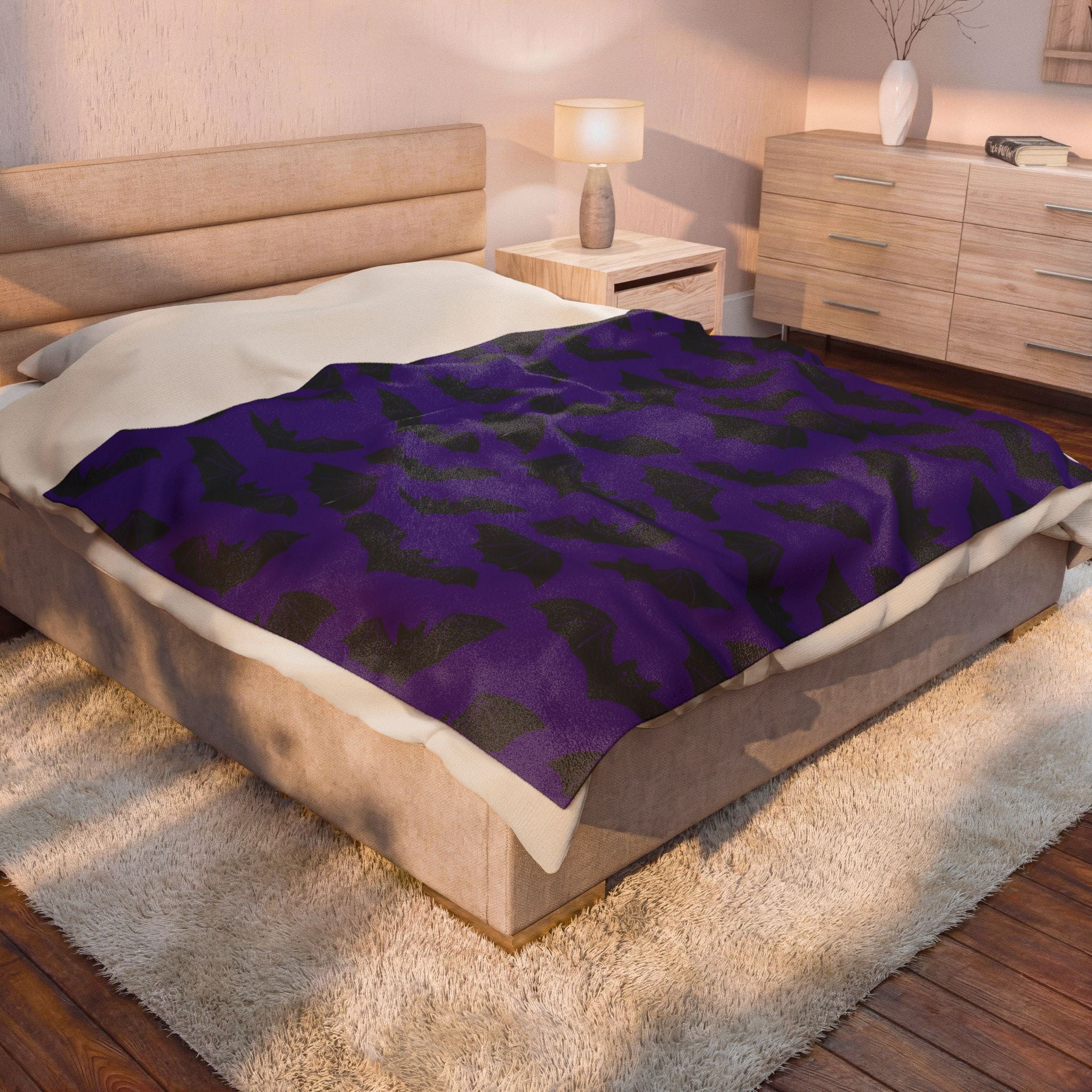 Bat Pattern Velveteen Plush Blanket — Gothic Purple Throw