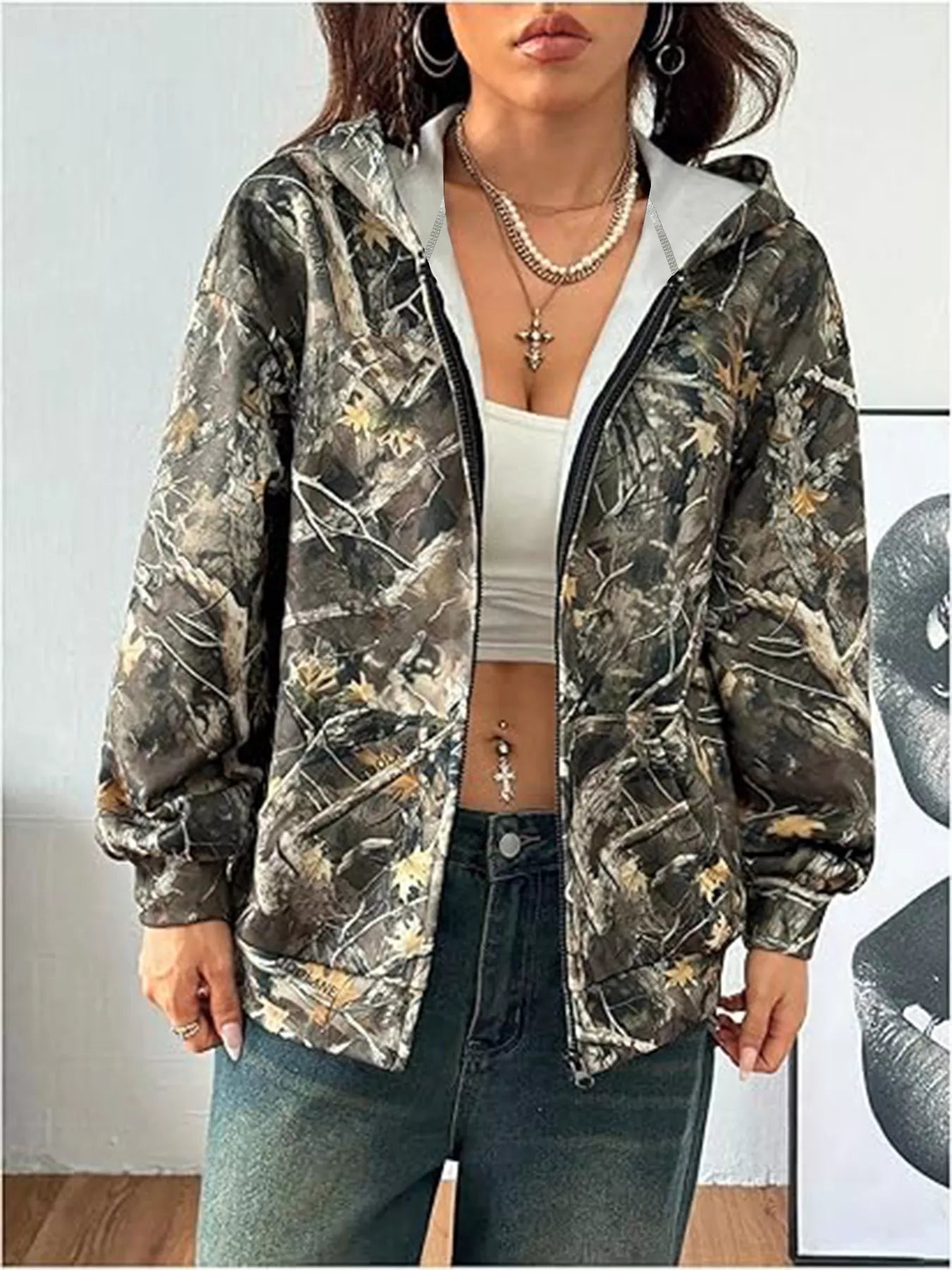 Camo Print Zip-Up Hoodie