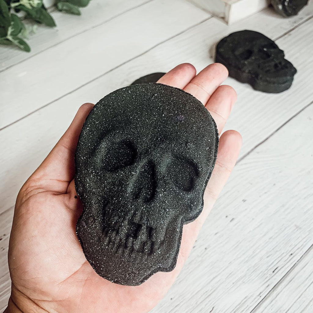 Skull Bath Bomb – Eucalyptus & Spearmint
