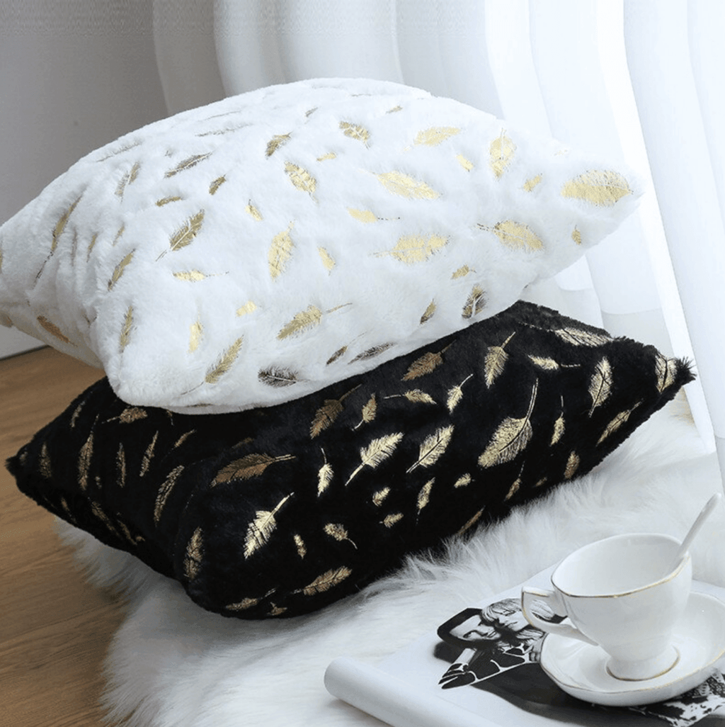 Dixie Plush Velvet Throw Pillow