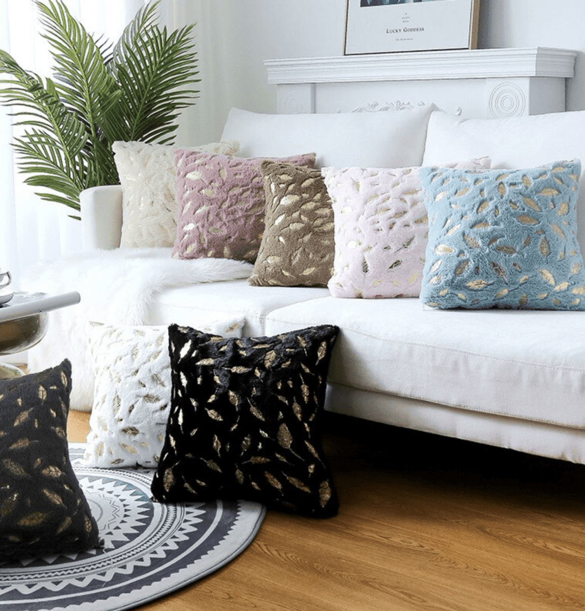 Dixie Plush Velvet Throw Pillow