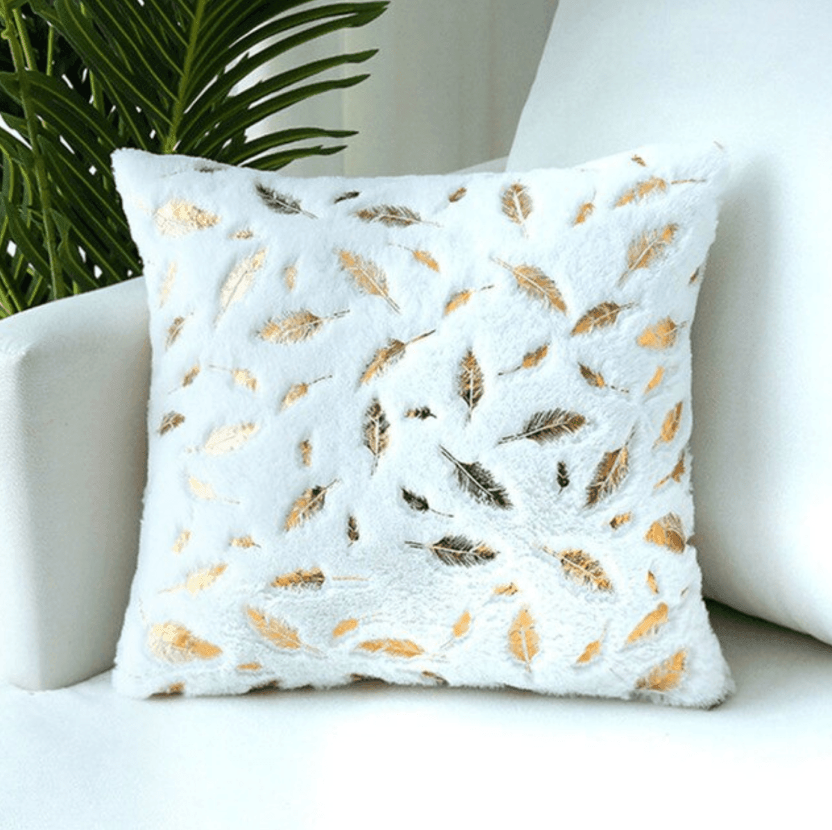 Dixie Plush Velvet Throw Pillow