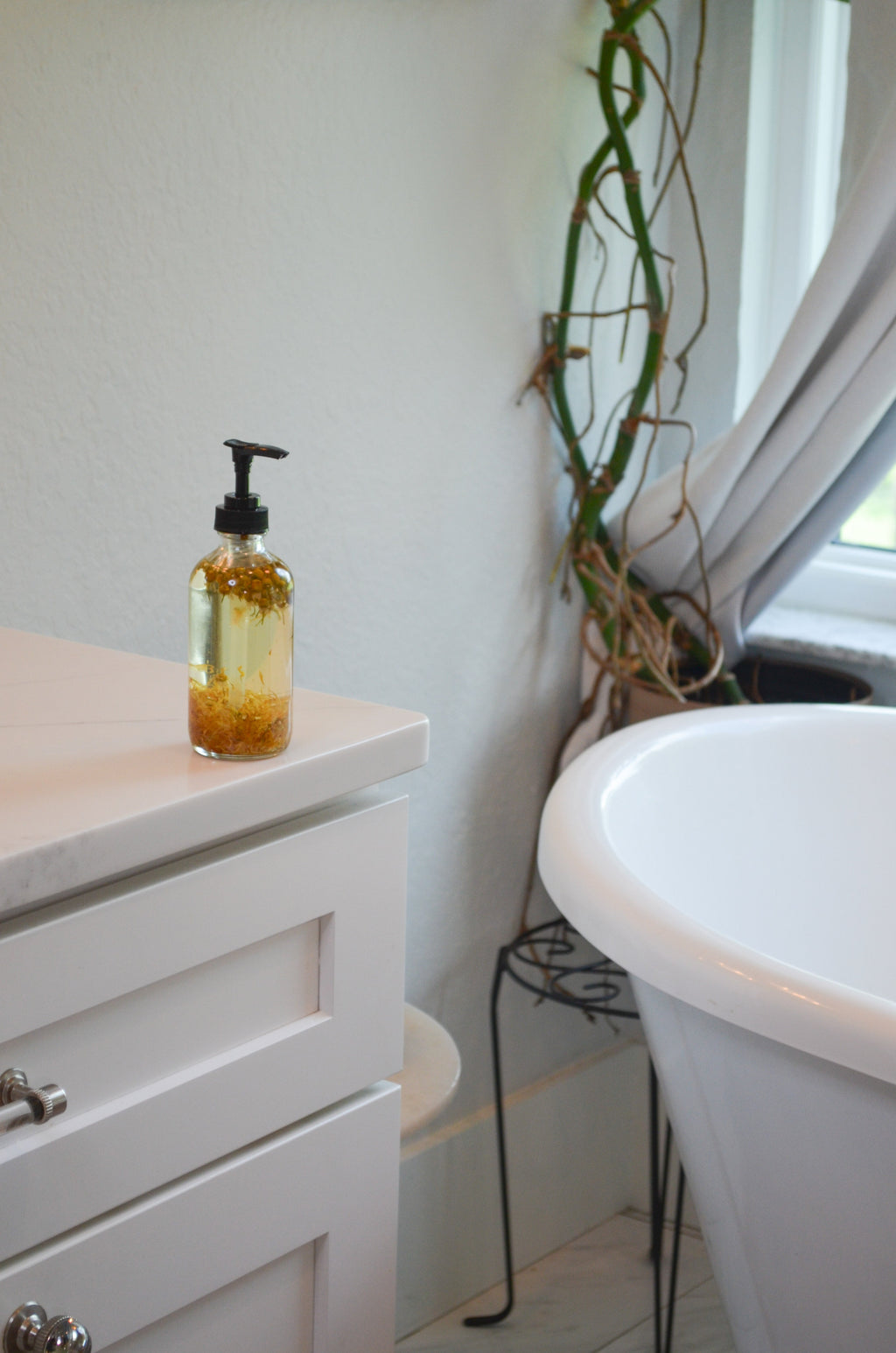 Bare Flower Body Oil