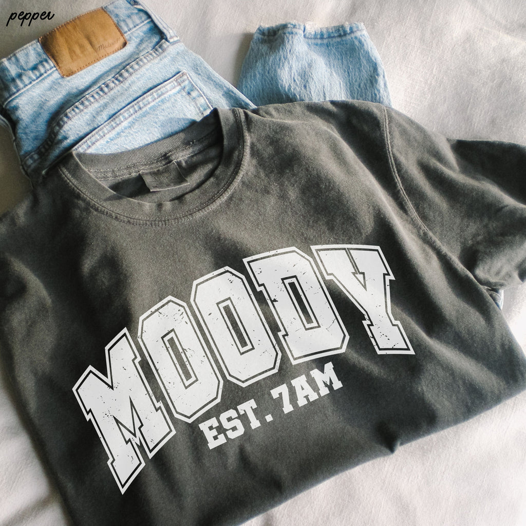 Moody 7am Tee