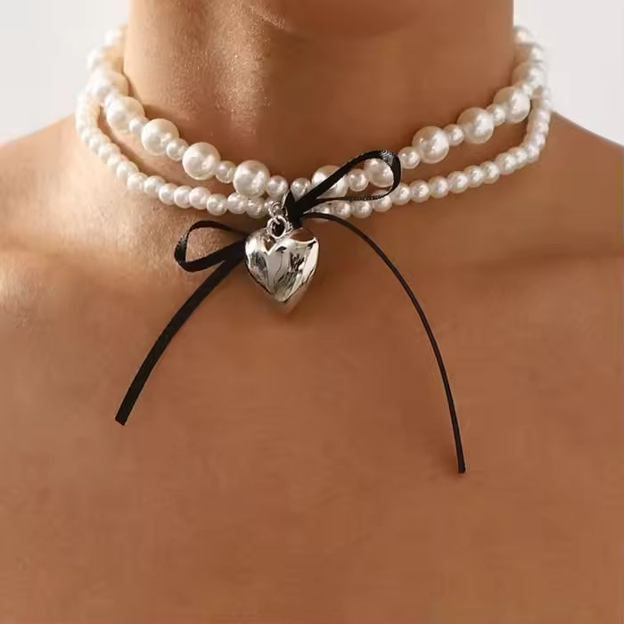 Dark Heart Ribbon Bow Necklace