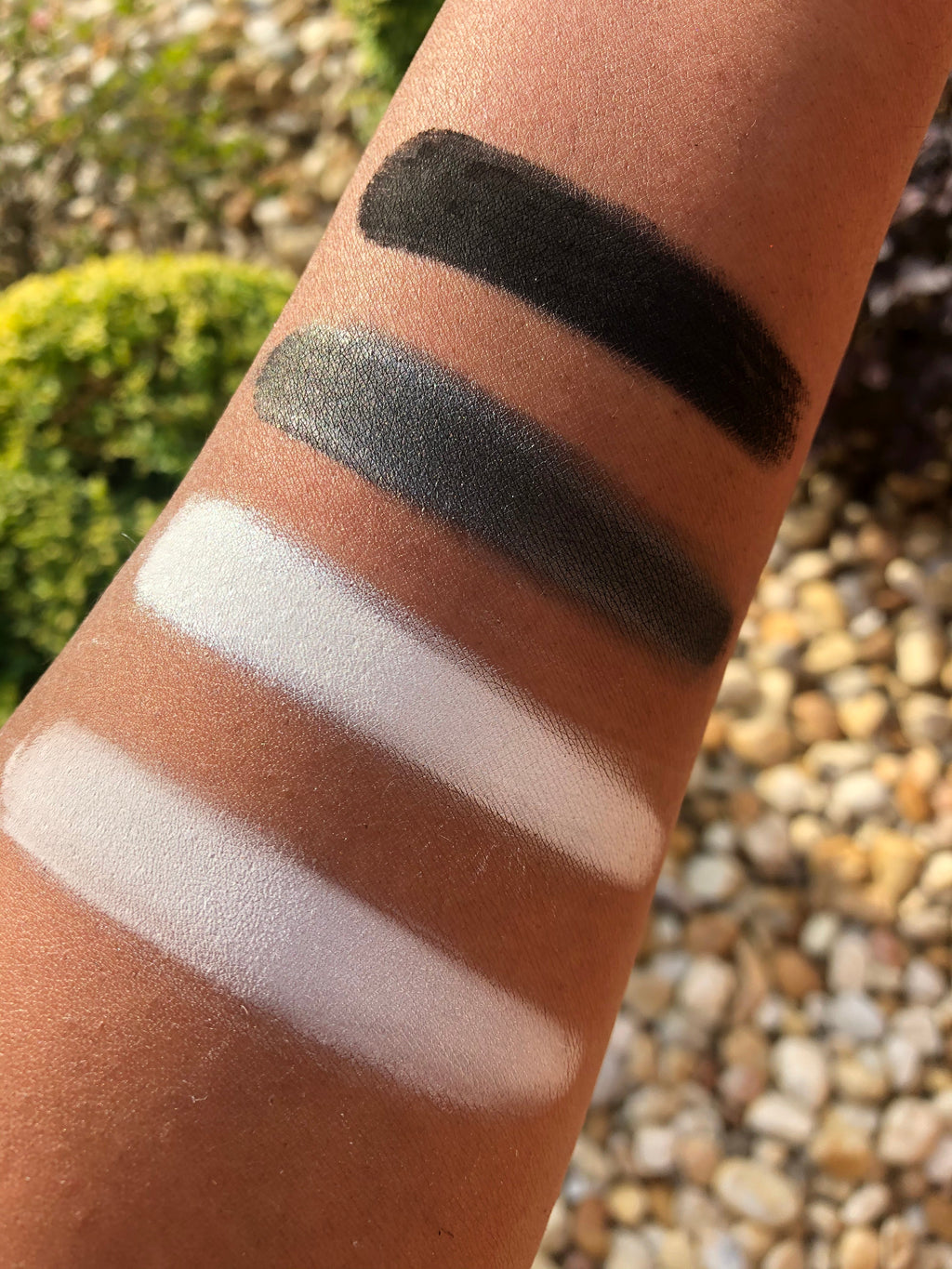 Poison Pigment Collection — Shimmer Mustard Gas